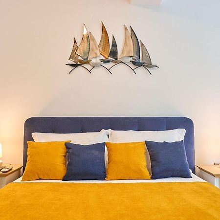 Seastar Apartment - Spa N Pools Beach Resort Mamaia Esterno foto