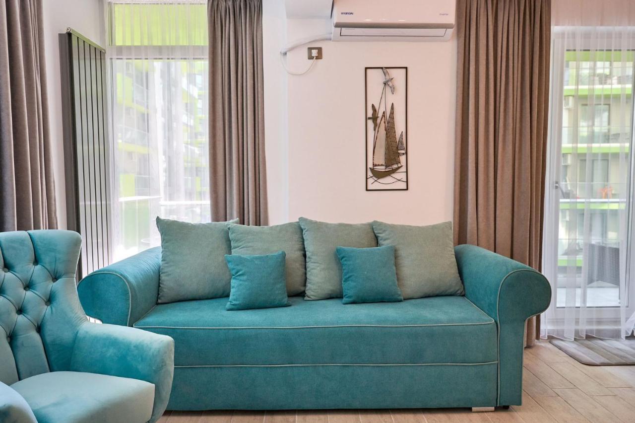 Seastar Apartment - Spa N Pools Beach Resort Mamaia Esterno foto