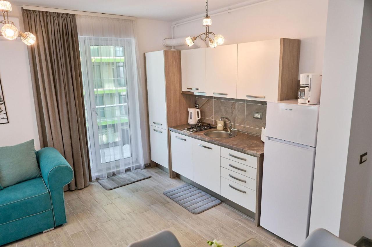 Seastar Apartment - Spa N Pools Beach Resort Mamaia Esterno foto